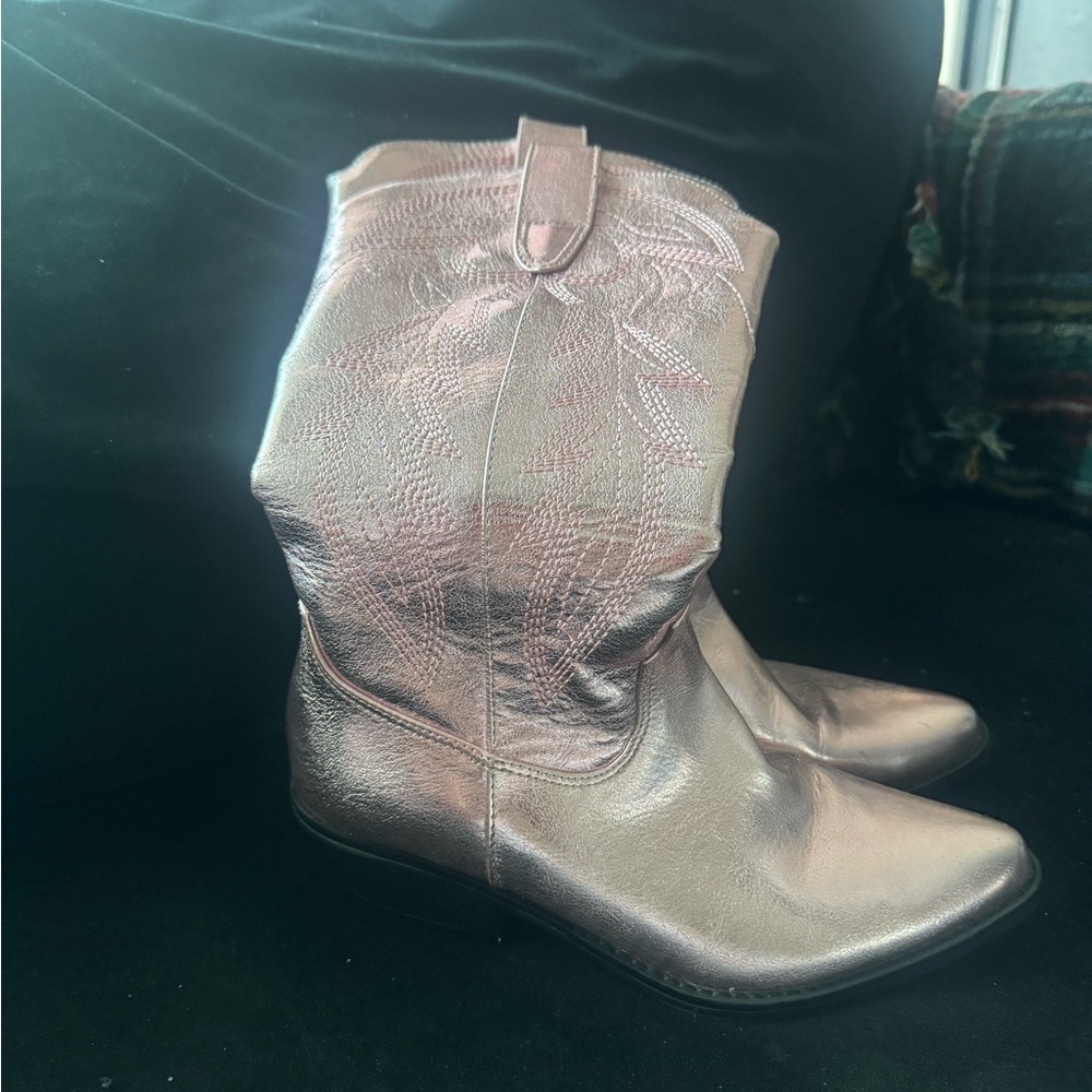 Steve Madden Shiny Pink Heeled Boots